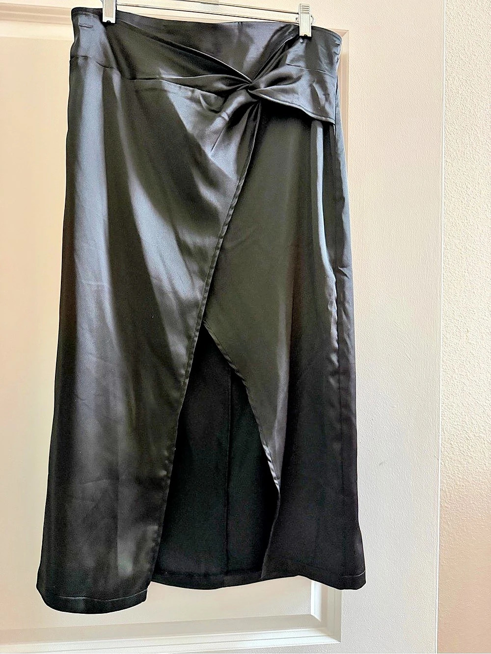SHEIN Wrap Midi Skirt in Black